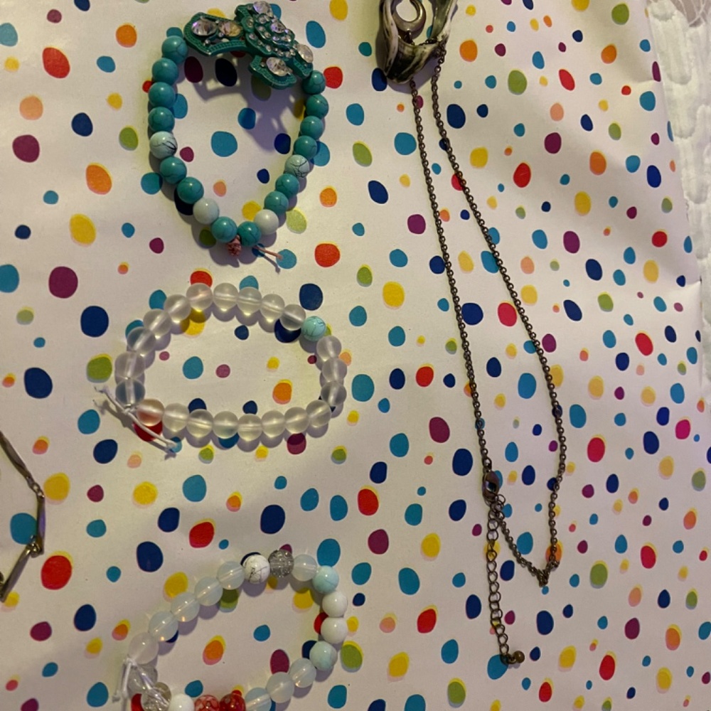 Jewelry - Picture 4 of 11